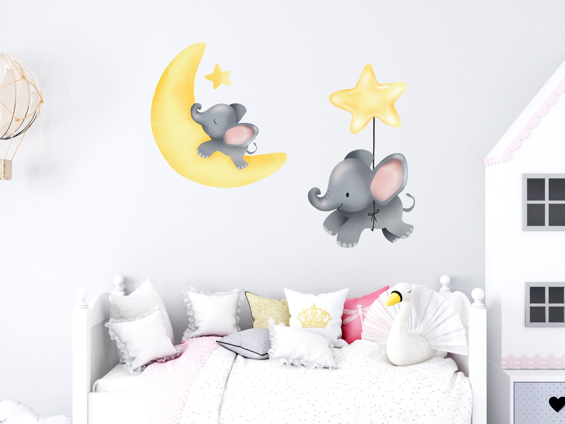 Baby Elefant: Süße Elefanten am Nachthimmel (Wandsticker/Wandtattoo) – Mural  Walls